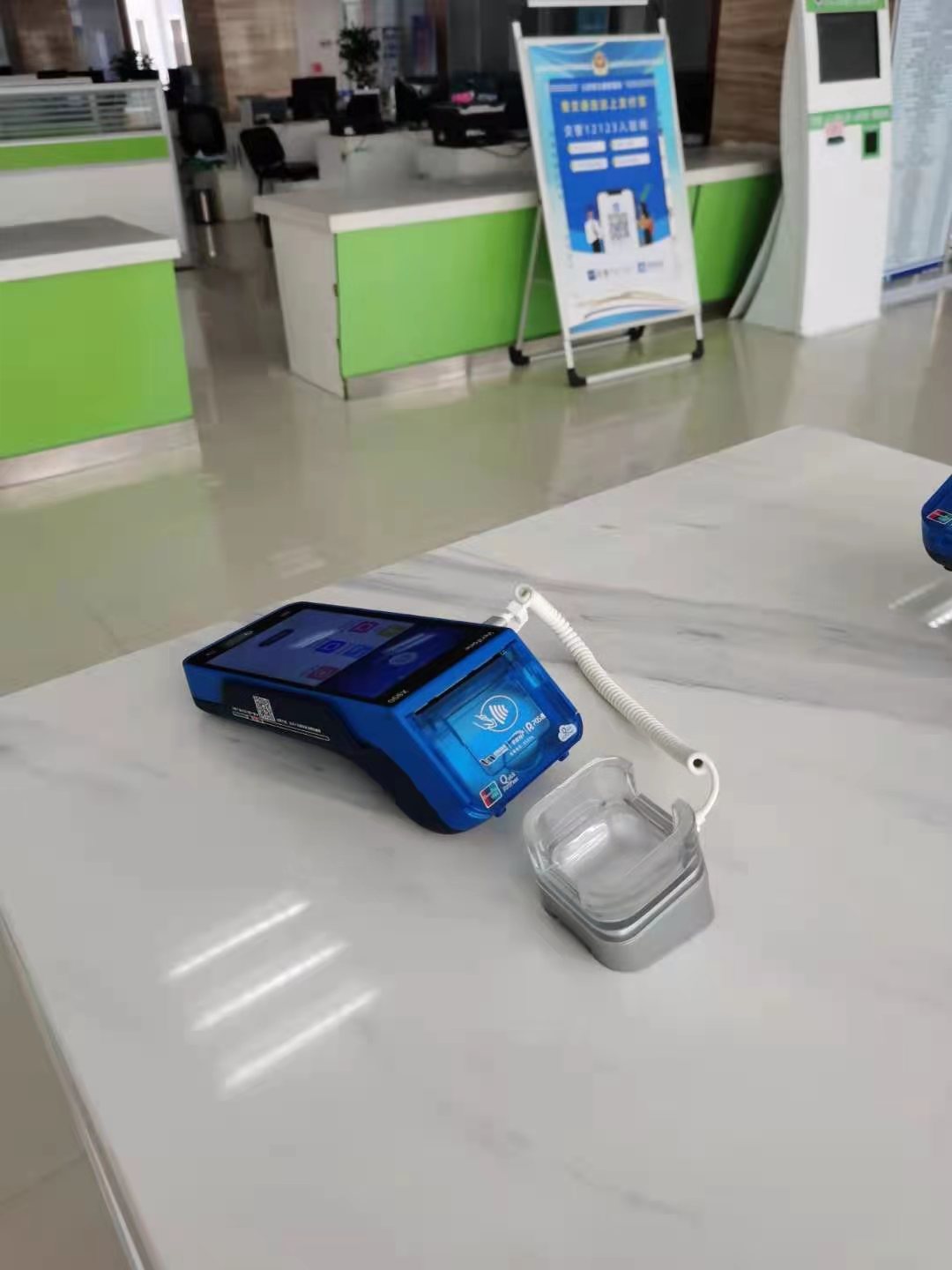 POS Machine and Phone charging - Controller Charging Stand recensione e prezzo